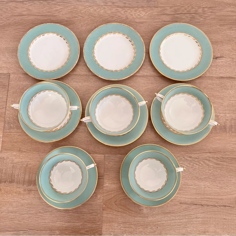1950s PARAGON Z1280 - Golden Laurel Tea Set - 3 Bread Plates, 5 Cups, 5 Saucers